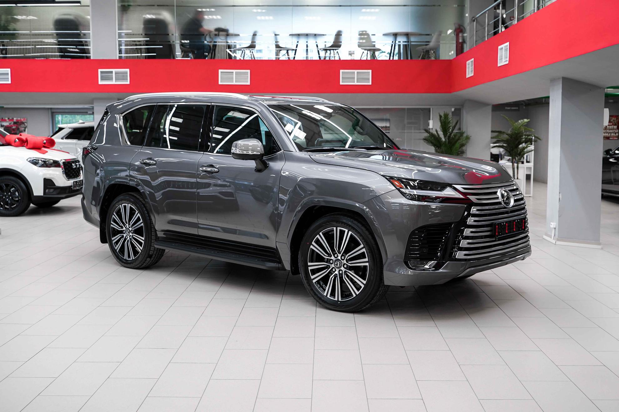 Lexus LX 2026, серый, ДЦ Орехово