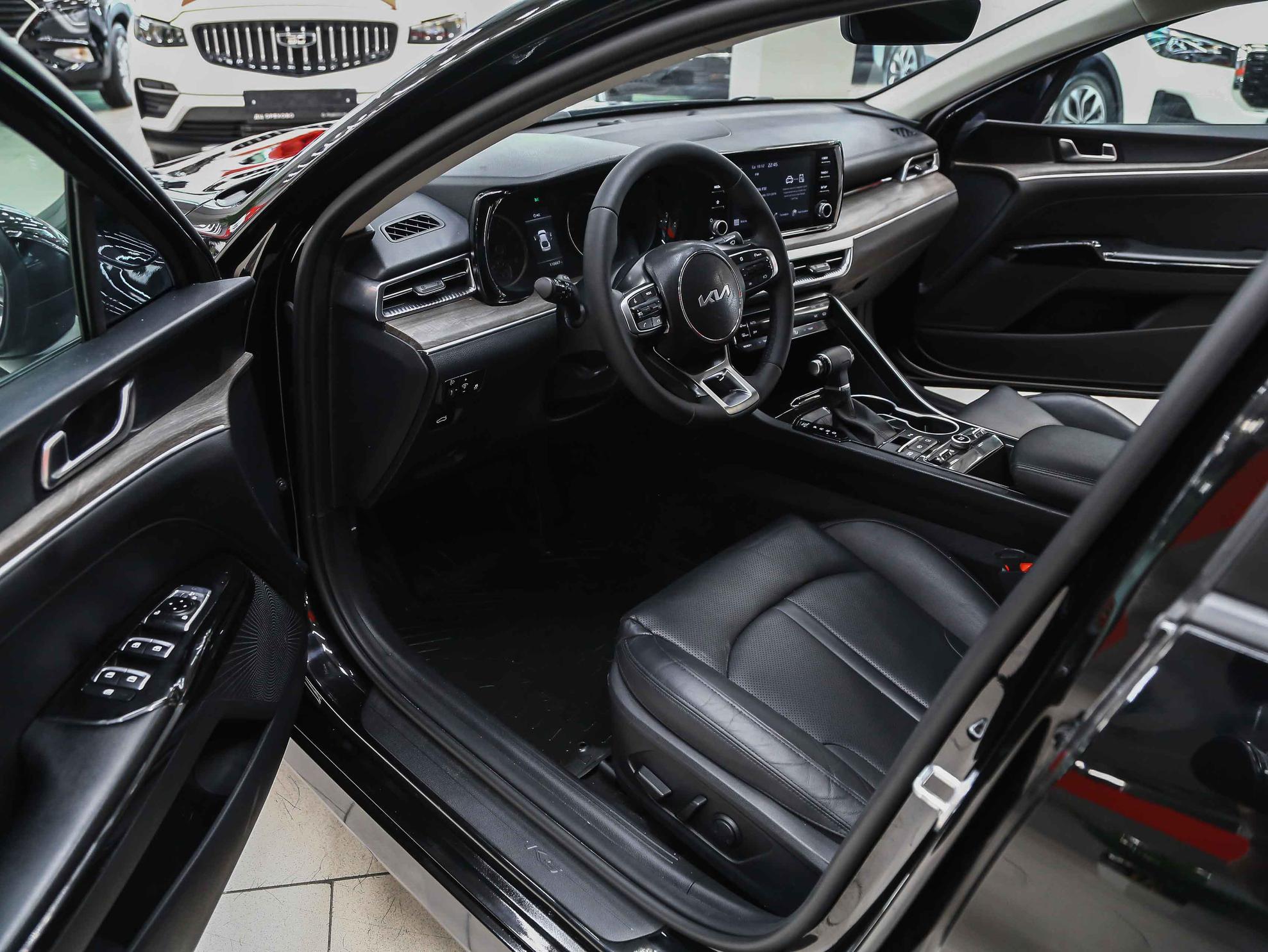 Kia K5 2021, черный, ДЦ Орехово