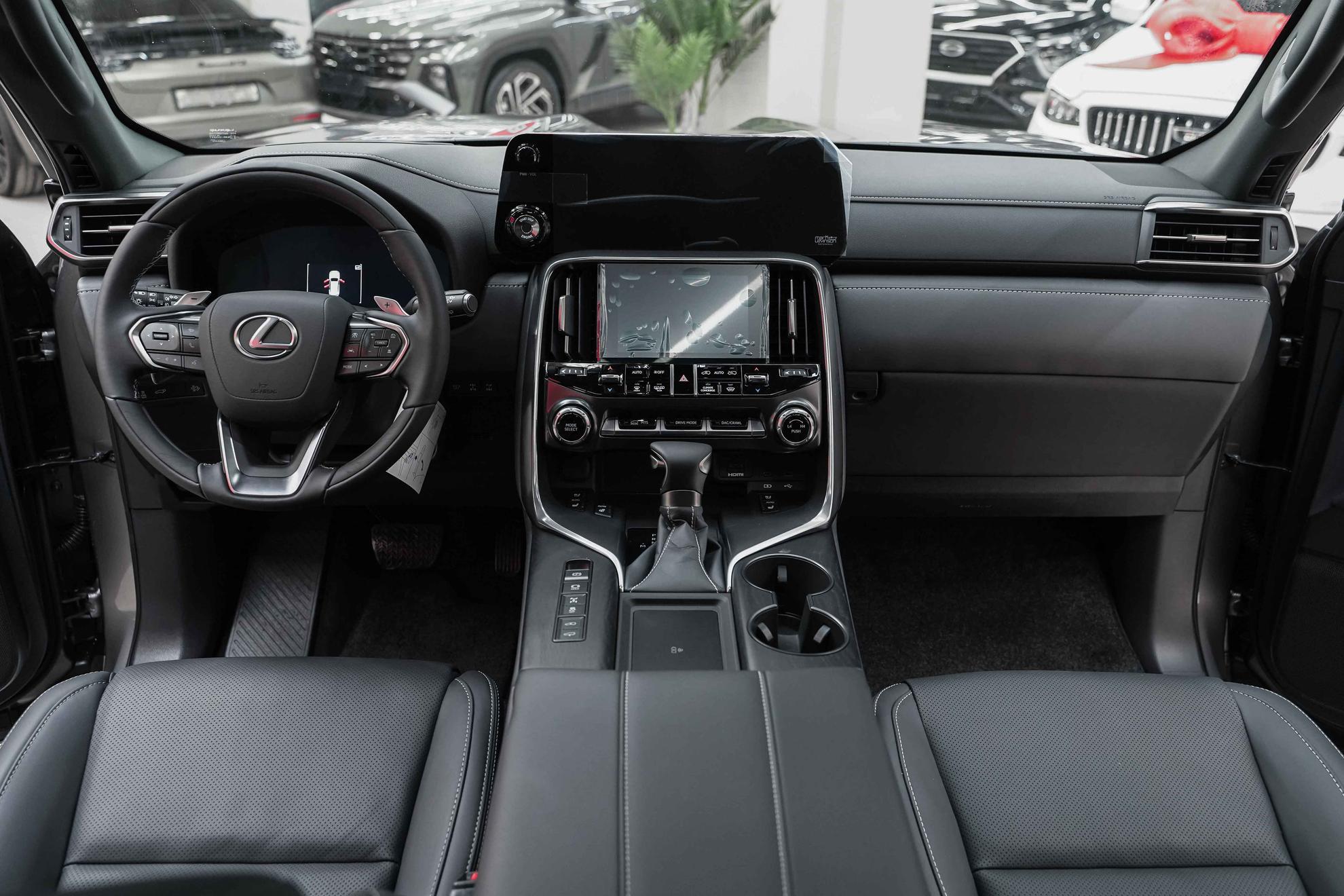 Lexus LX 2026, серый, ДЦ Орехово