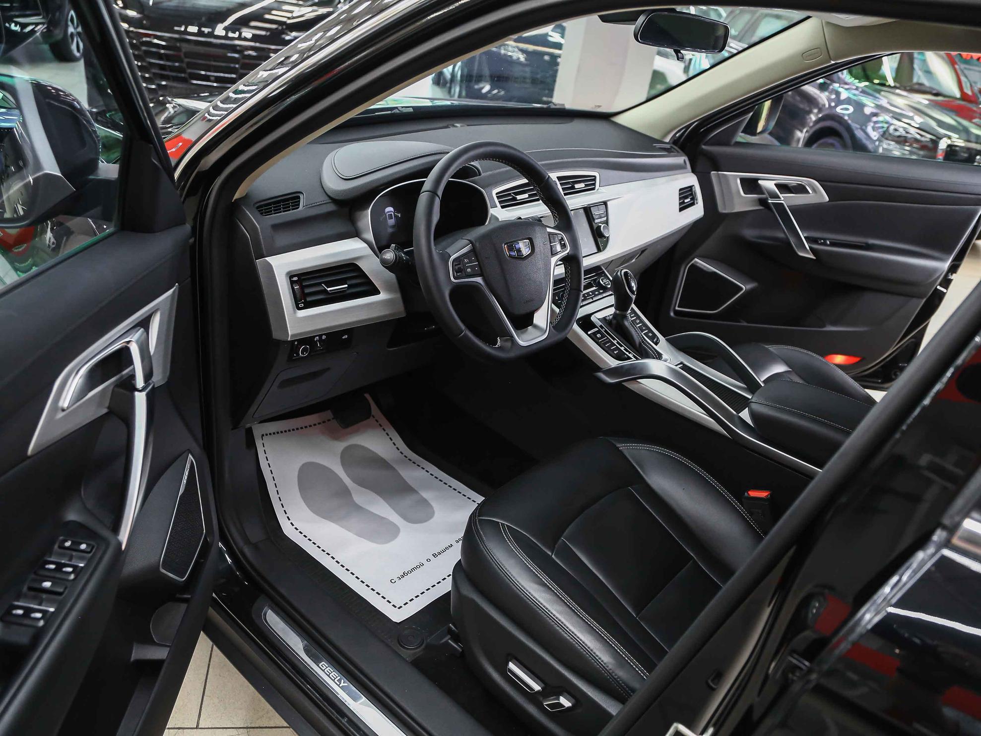 Geely Atlas 2019, черный, ДЦ Орехово