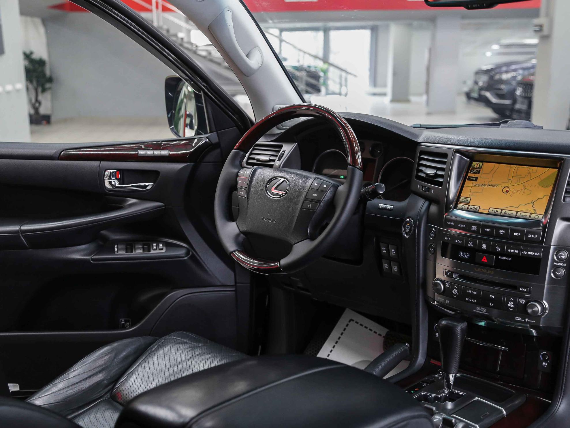 Lexus LX 2011, черный, ДЦ Орехово
