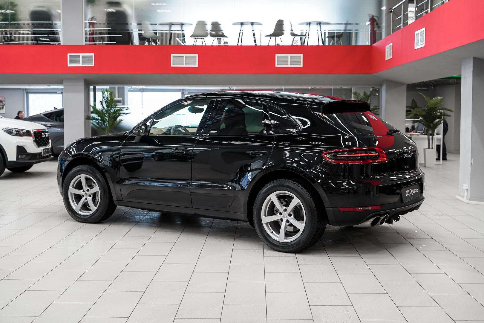 Porsche Macan 2014, черный, ДЦ Орехово