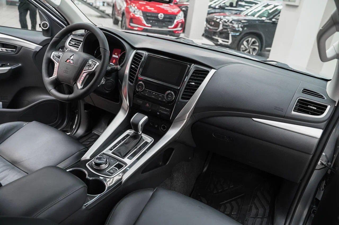 Mitsubishi Pajero Sport 2016, серый, ДЦ Орехово