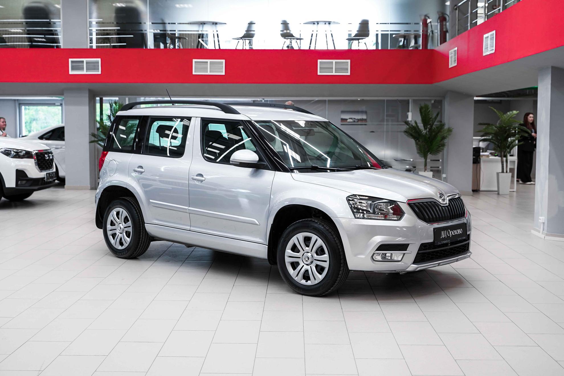 Skoda Yeti 2016, серебряный, ДЦ Орехово