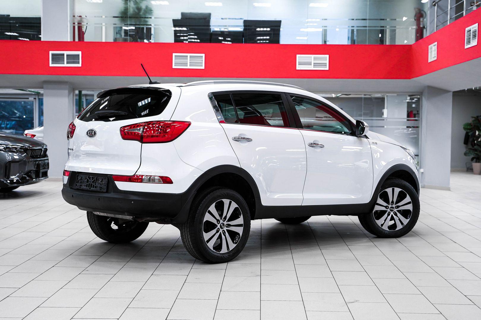 Kia Sportage 2012, белый, ДЦ Орехово
