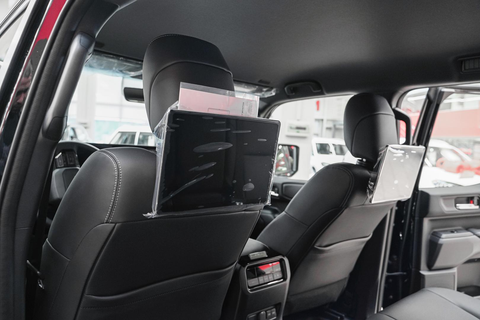 Toyota Land Cruiser Prado 2025, черный, ДЦ Орехово