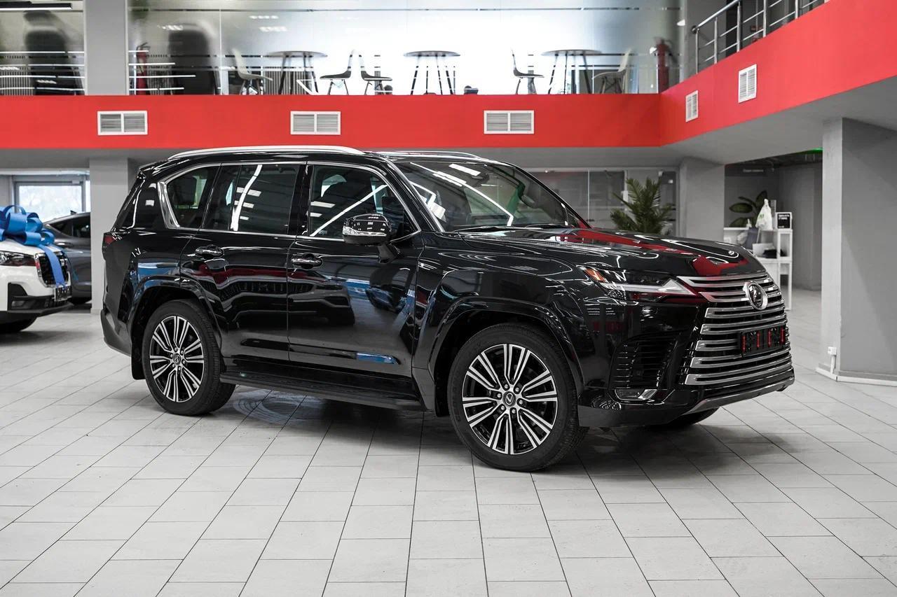 Lexus LX 2025, черный, ДЦ Орехово