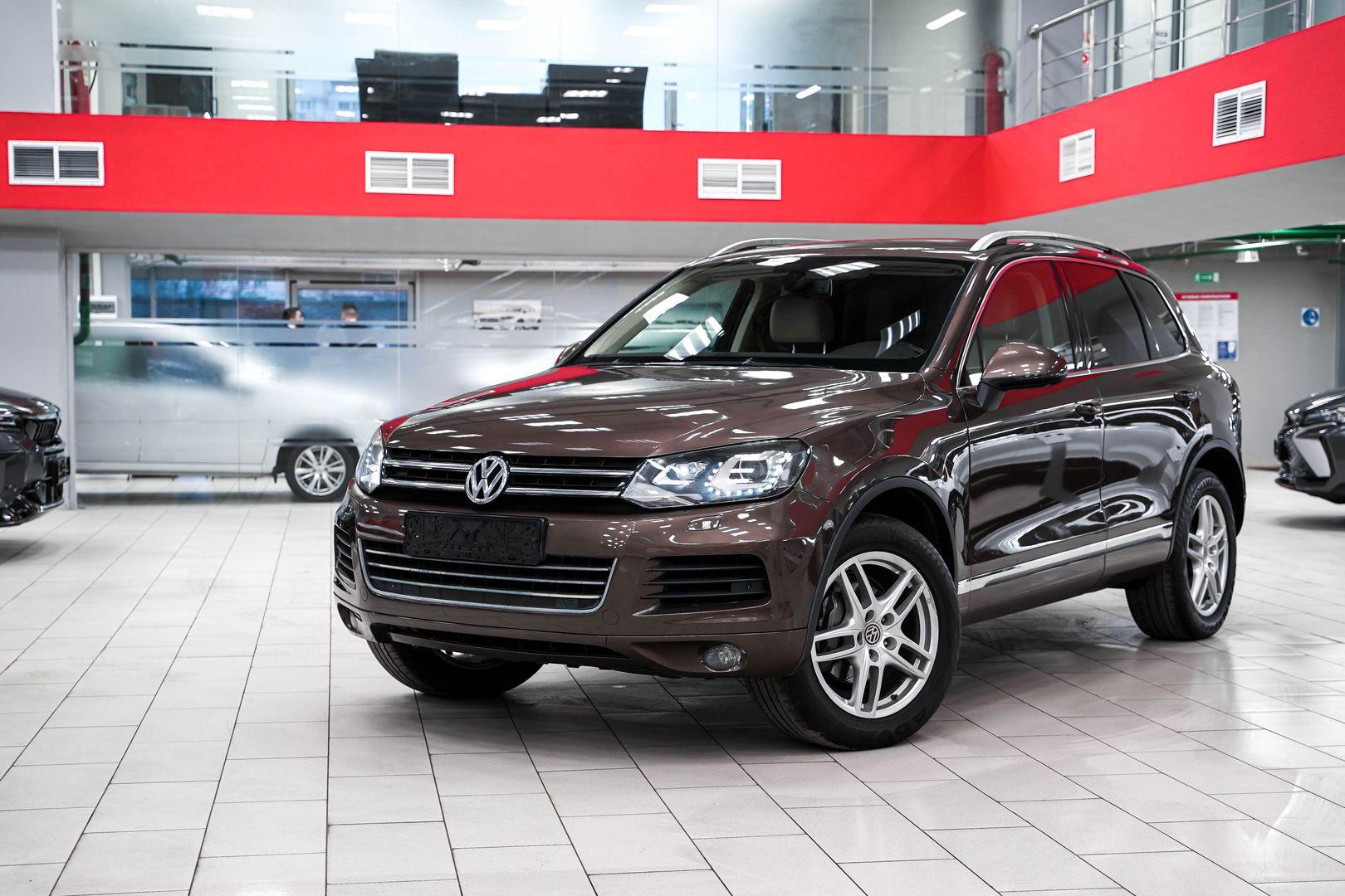 Volkswagen Touareg 2012, коричневый, ДЦ Орехово