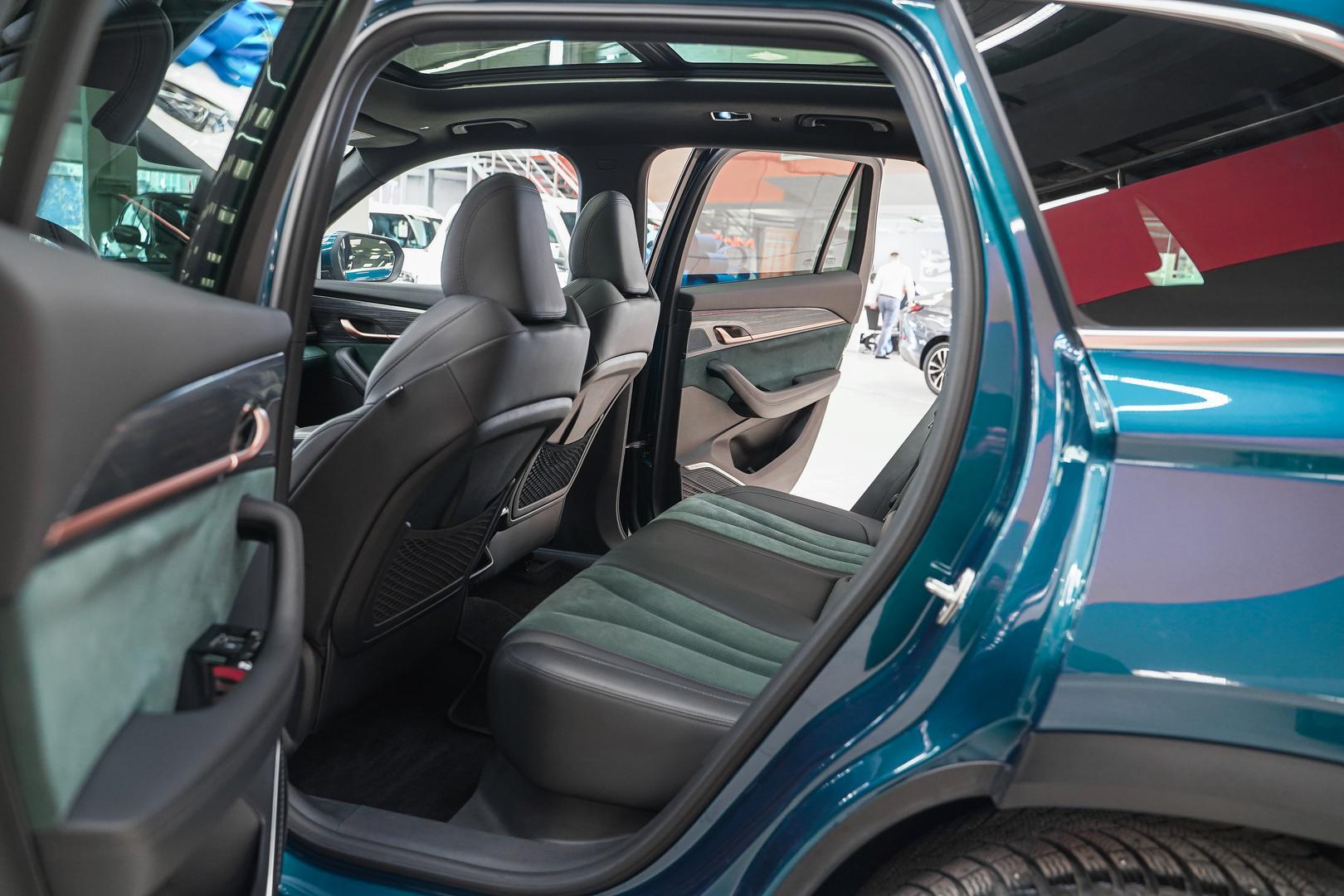 Geely Monjaro 2023, синий, ДЦ Орехово