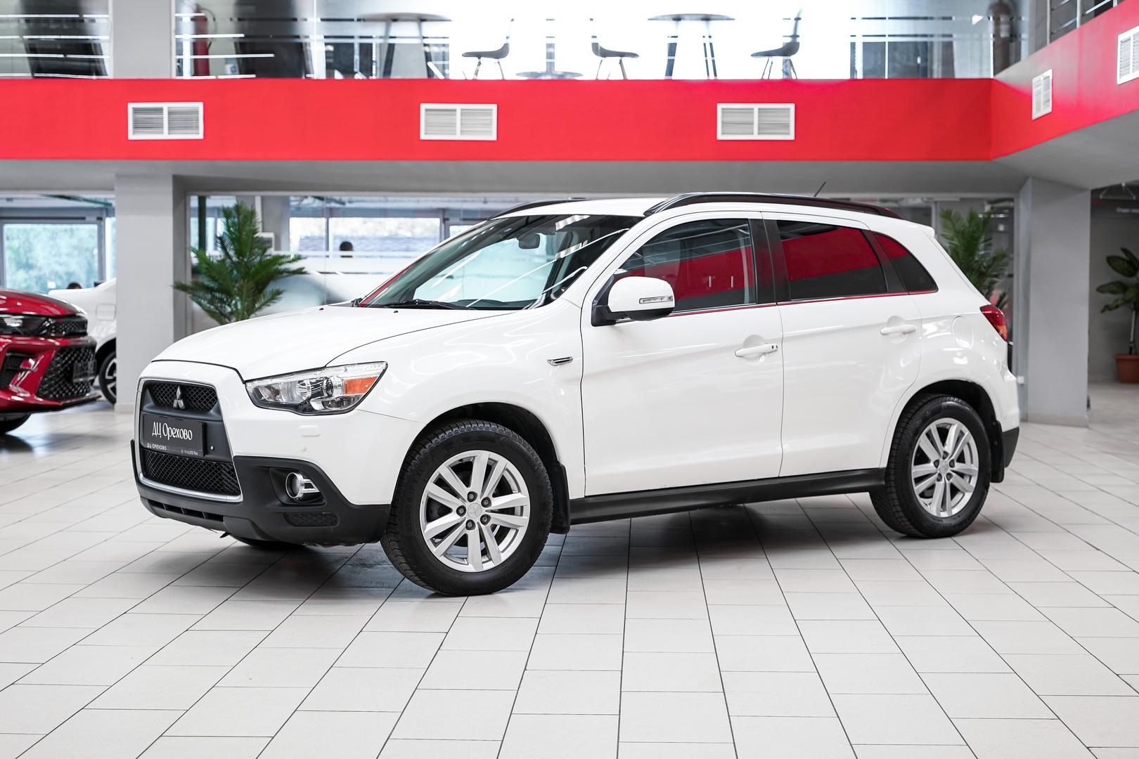 Mitsubishi ASX 2012, белый, ДЦ Орехово