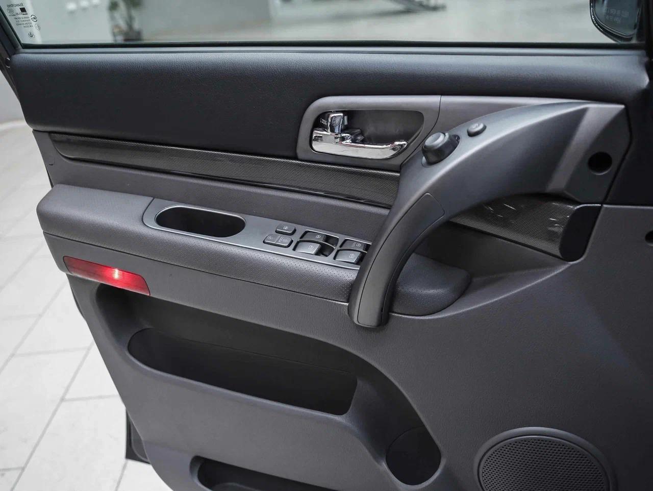 SsangYong Stavic 2013, серый, ДЦ Орехово