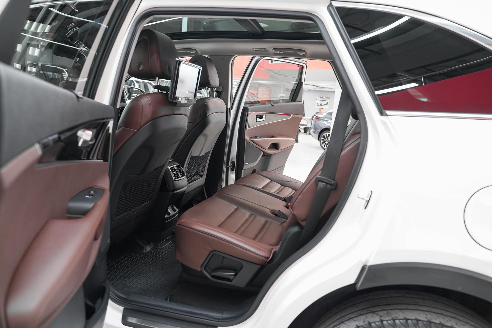 Kia Sorento 2017, белый, ДЦ Орехово