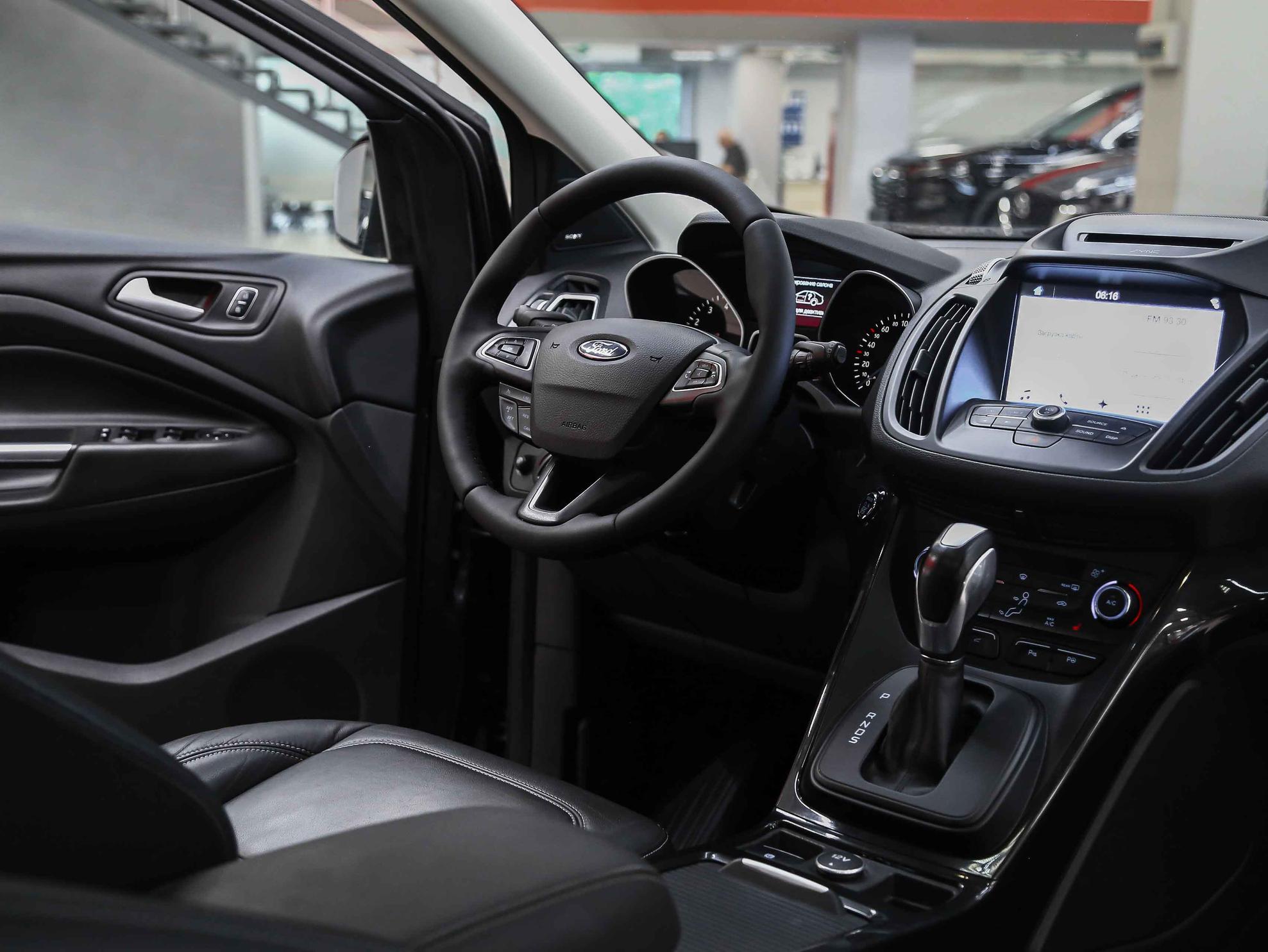 Ford Kuga 2016, серый, ДЦ Орехово