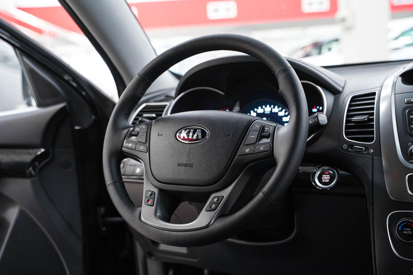Kia Sorento 2013, черный, ДЦ Орехово