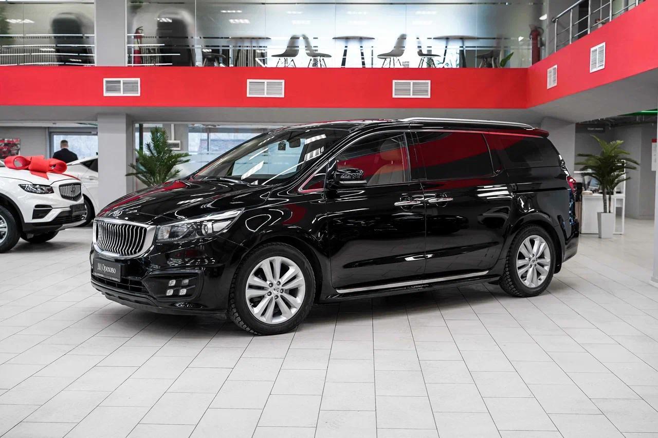 Kia Carnival 2017, черный, ДЦ Орехово