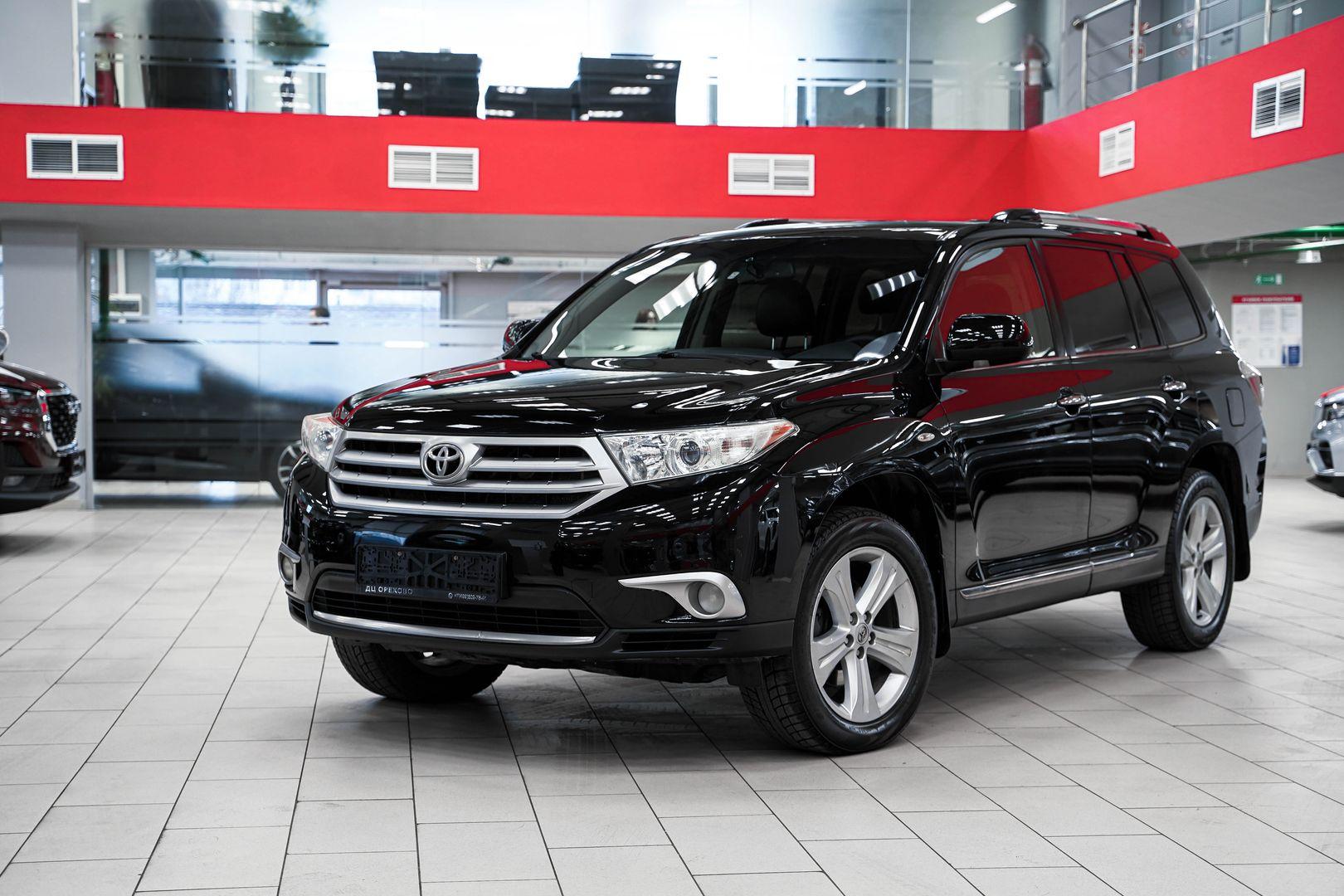 Toyota Highlander 2013, черный, ДЦ Орехово