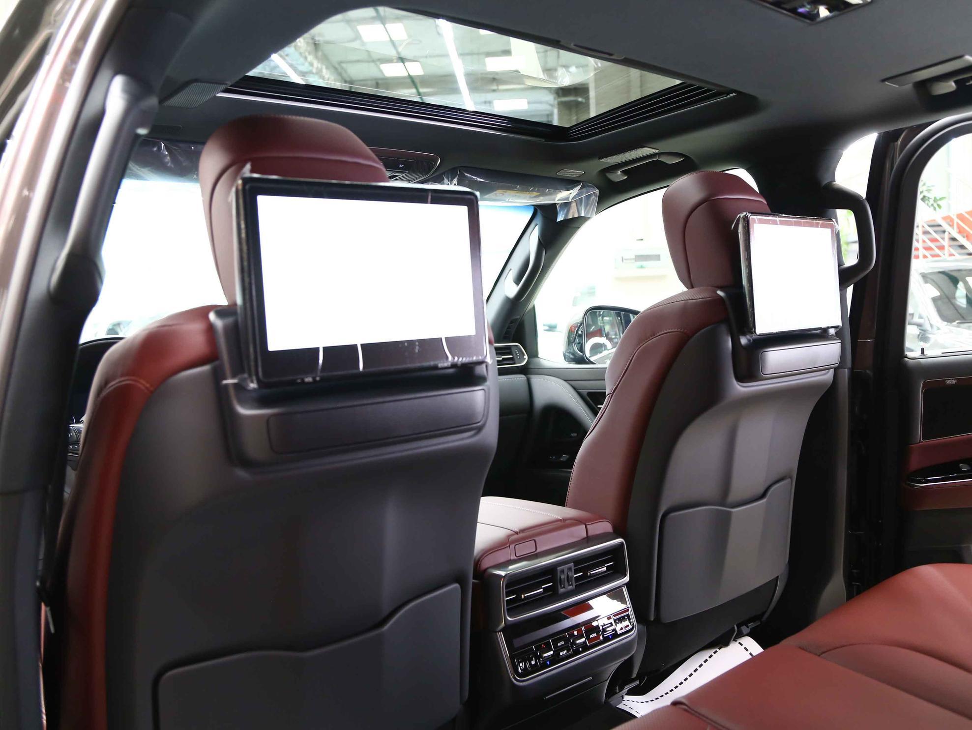 Lexus LX 2026, серый, ДЦ Орехово