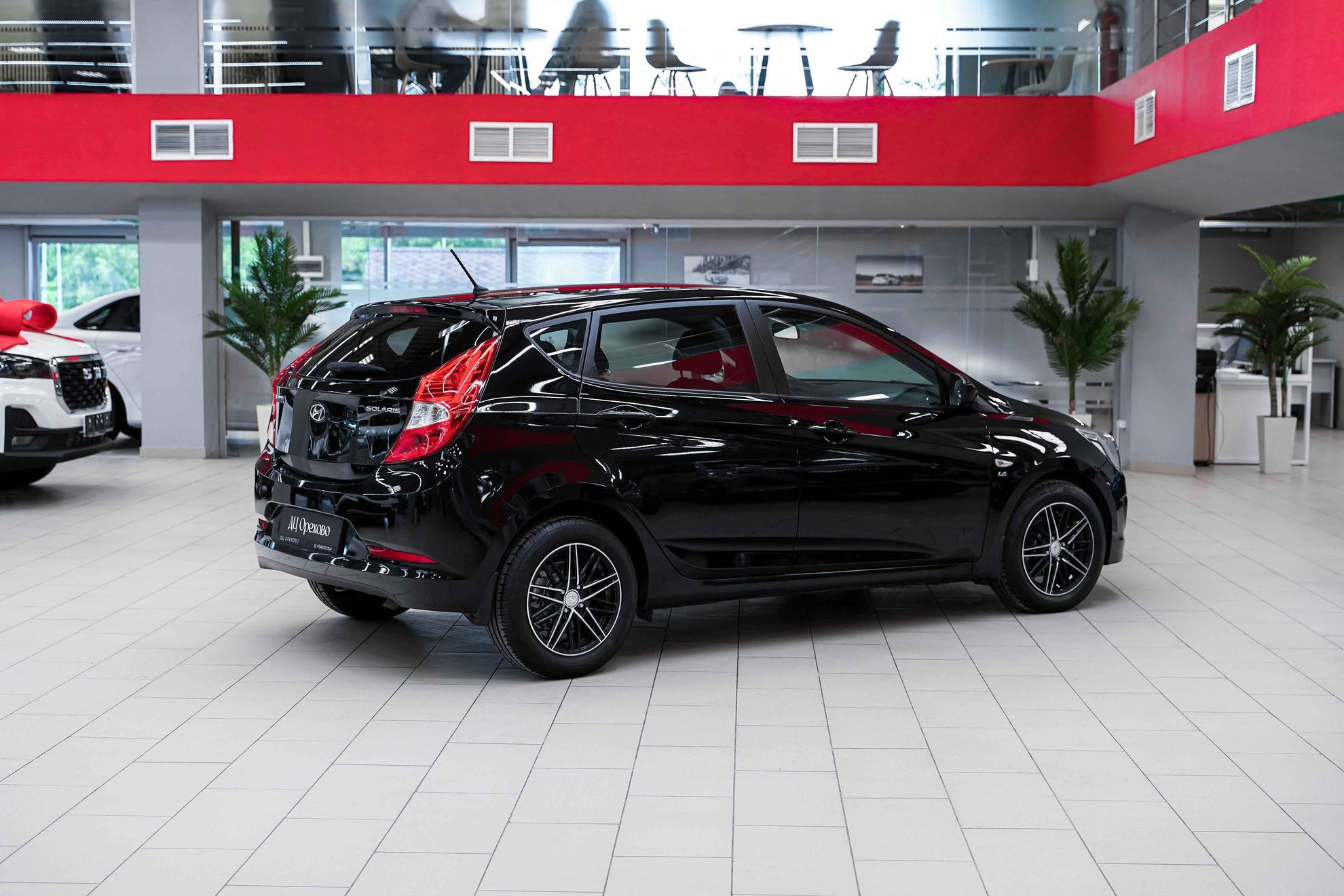 Hyundai Solaris 2015, черный, ДЦ Орехово