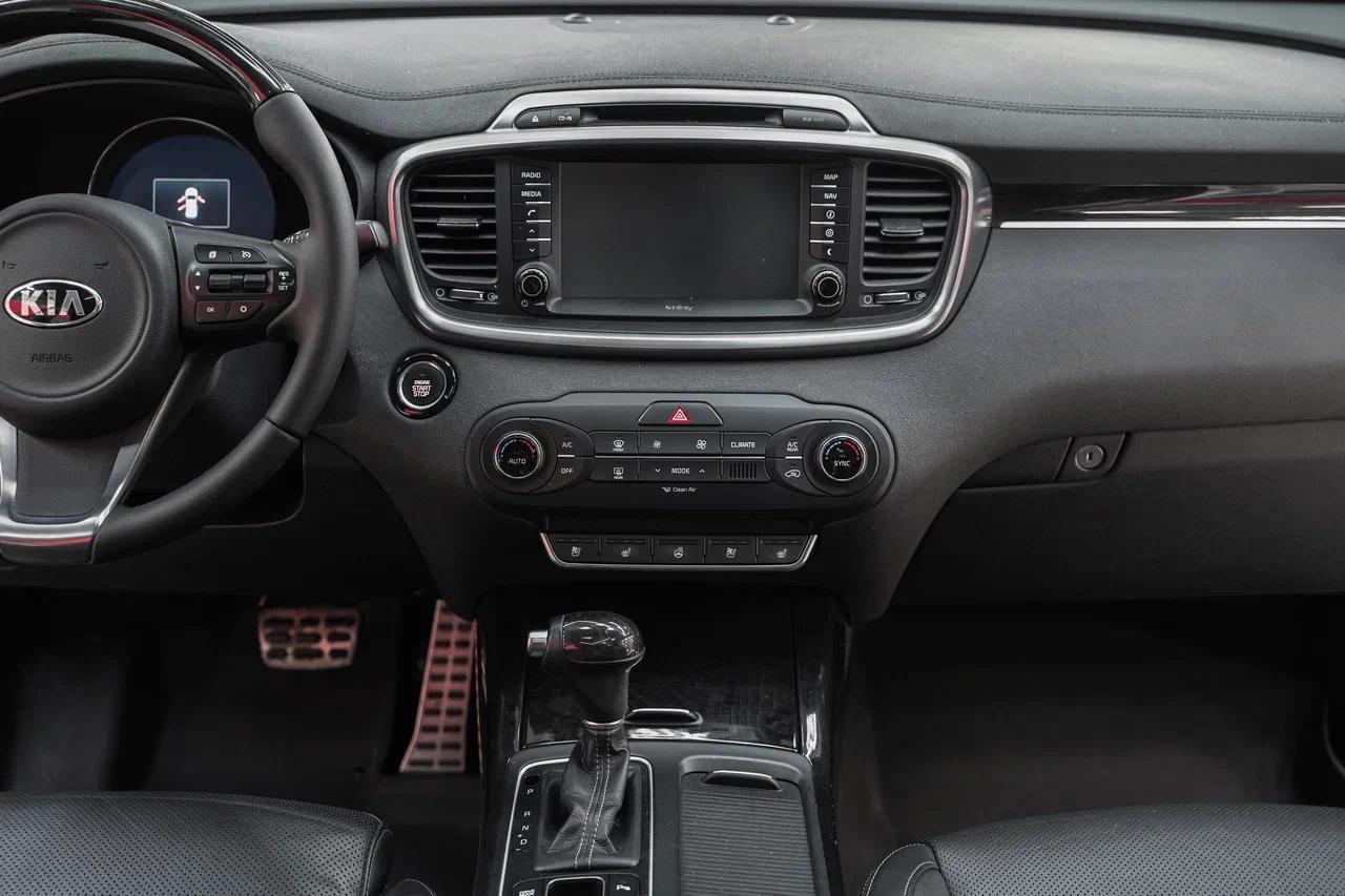 Kia Sorento 2016, белый, ДЦ Орехово