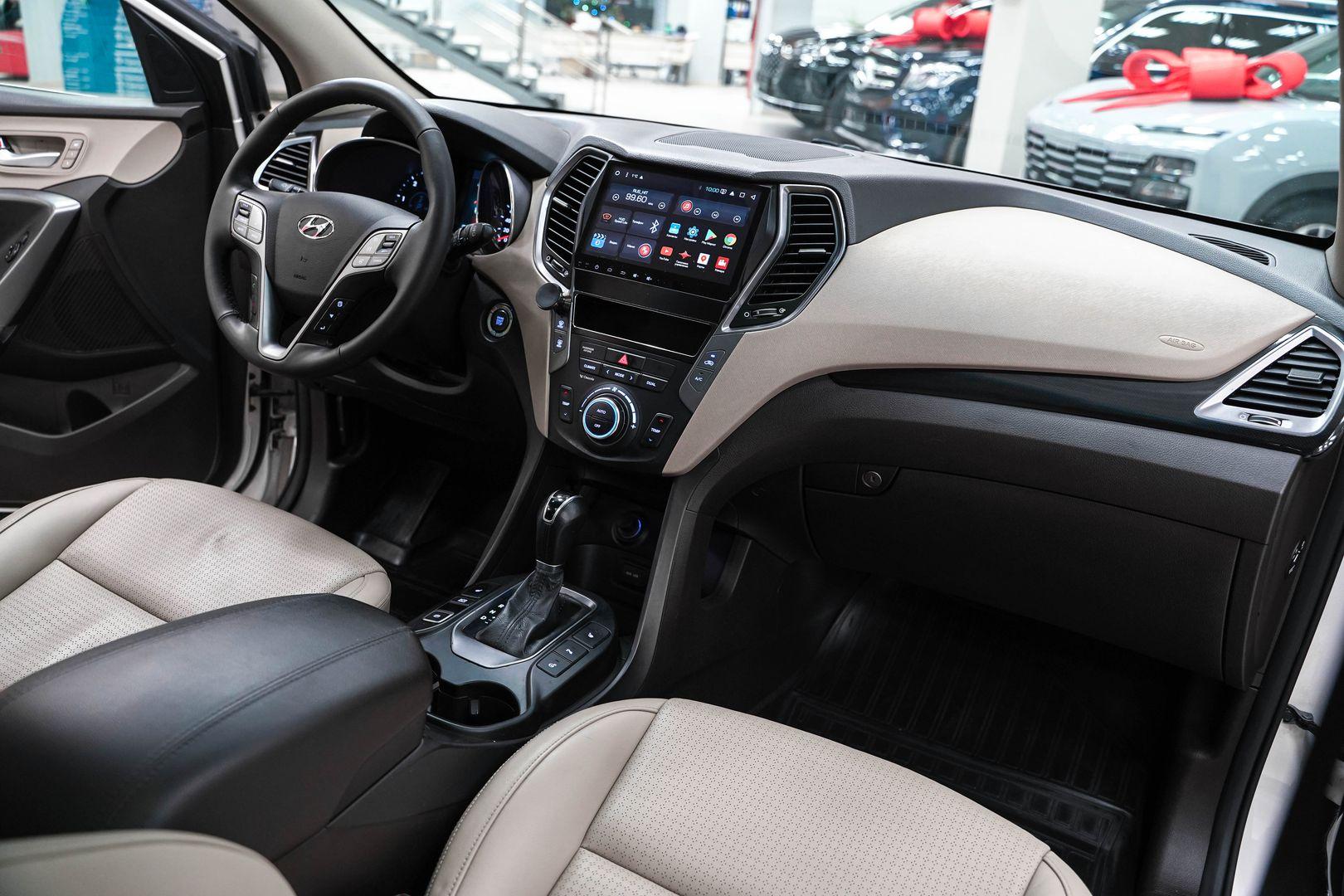 Hyundai Santa Fe 2013, белый, ДЦ Орехово