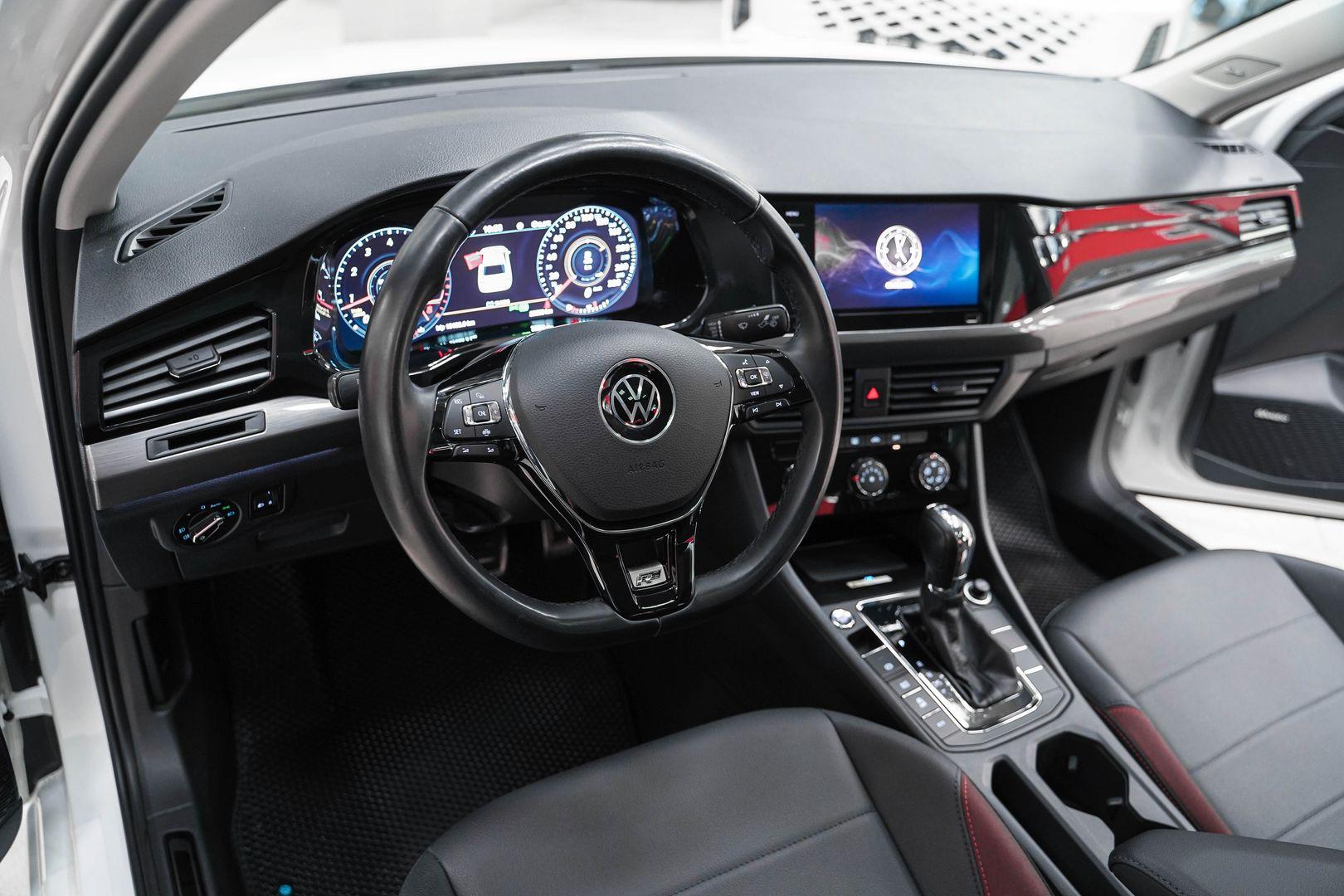 Volkswagen Bora 2021, белый, ДЦ Орехово