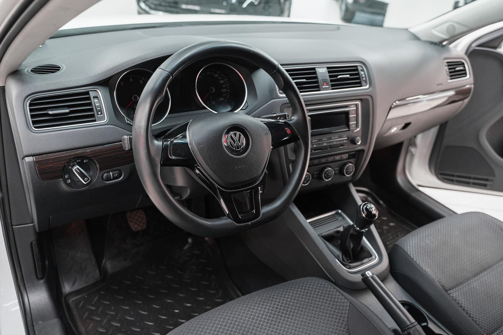 Volkswagen Jetta 2016, белый, ДЦ Орехово