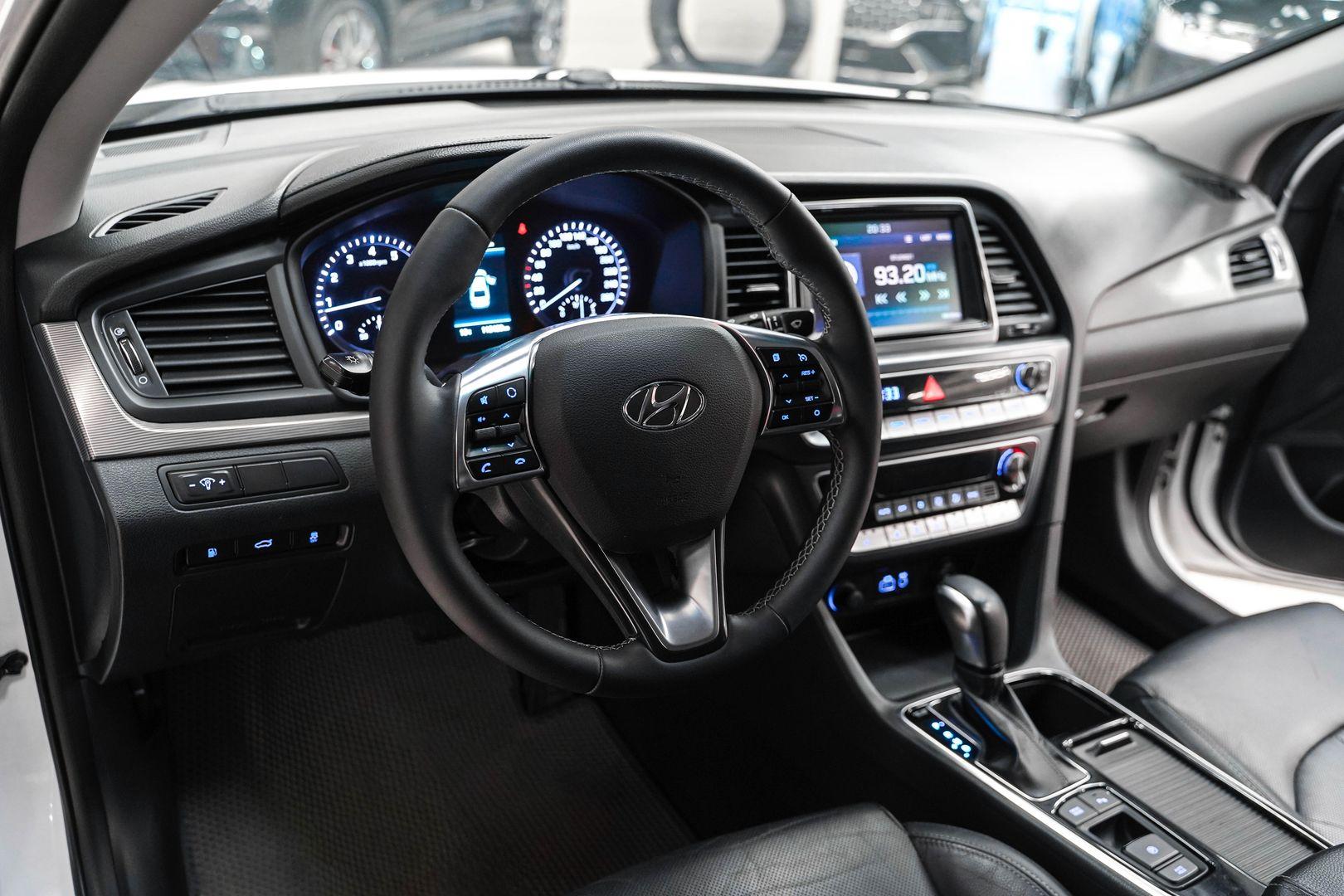 Hyundai Sonata 2018, белый, ДЦ Орехово