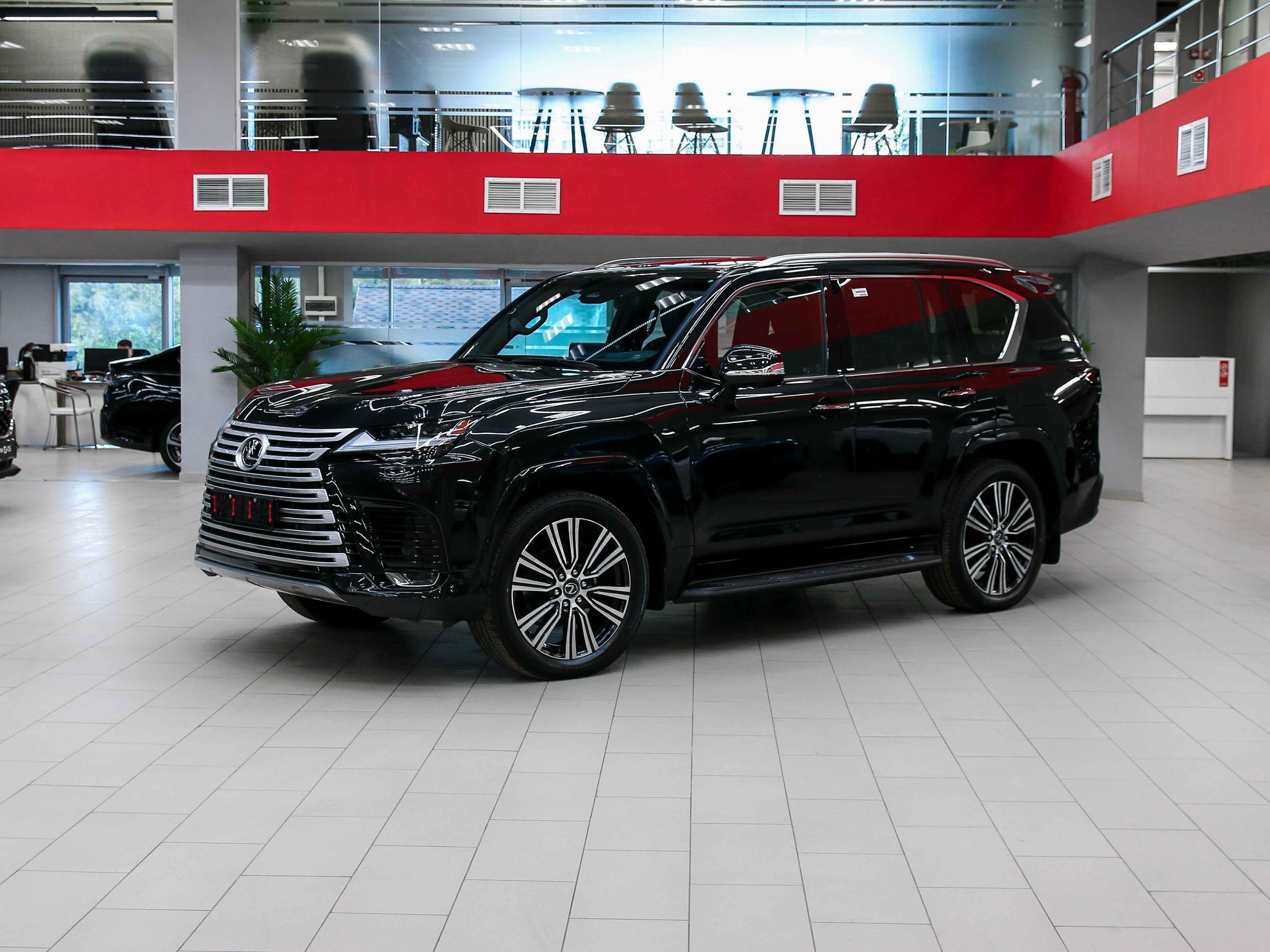 Lexus LX 2026, черный, ДЦ Орехово