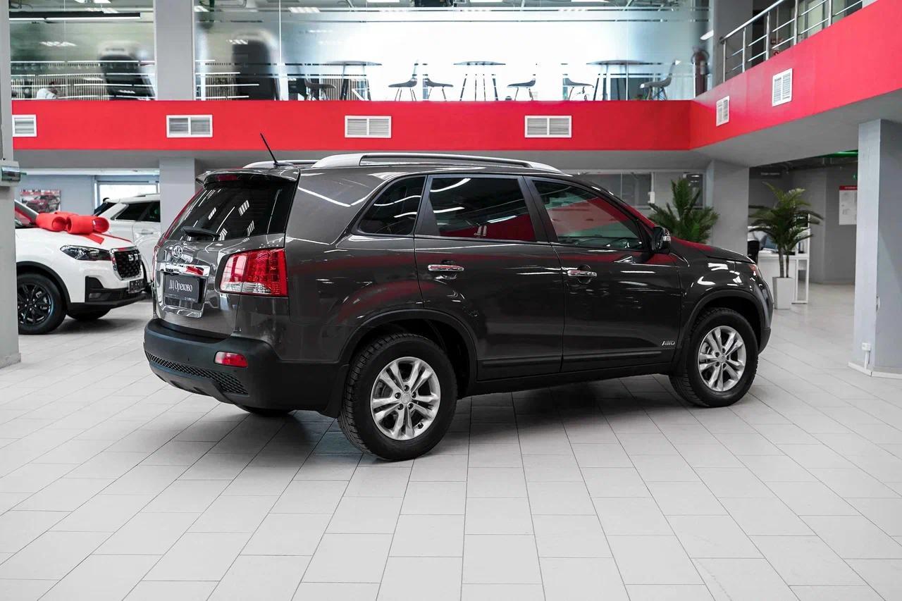 Kia Sorento 2011, коричневый, ДЦ Орехово
