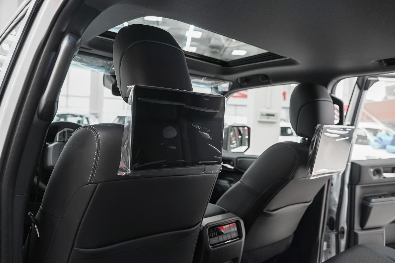 Toyota Land Cruiser Prado 2025, белый, ДЦ Орехово