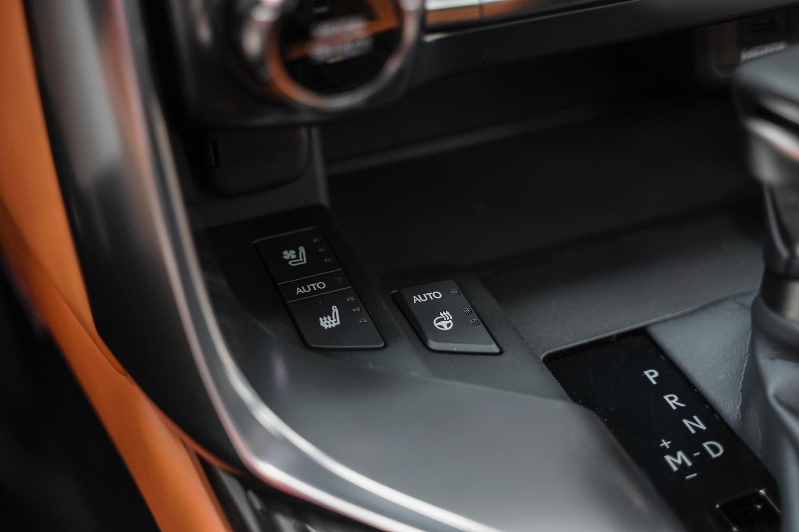 Lexus LX 2025, черный, ДЦ Орехово