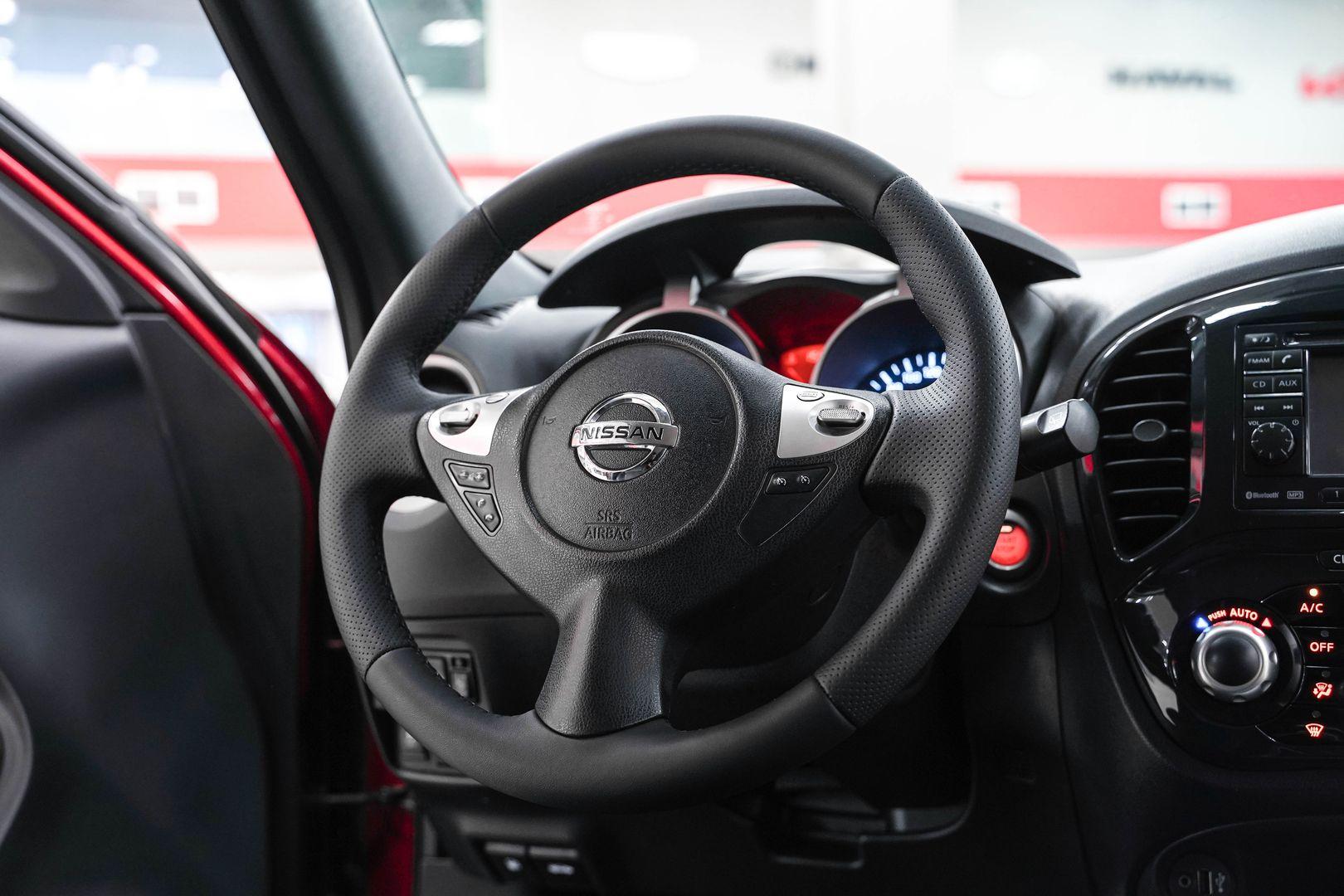 Nissan Juke 2011, красный, ДЦ Орехово