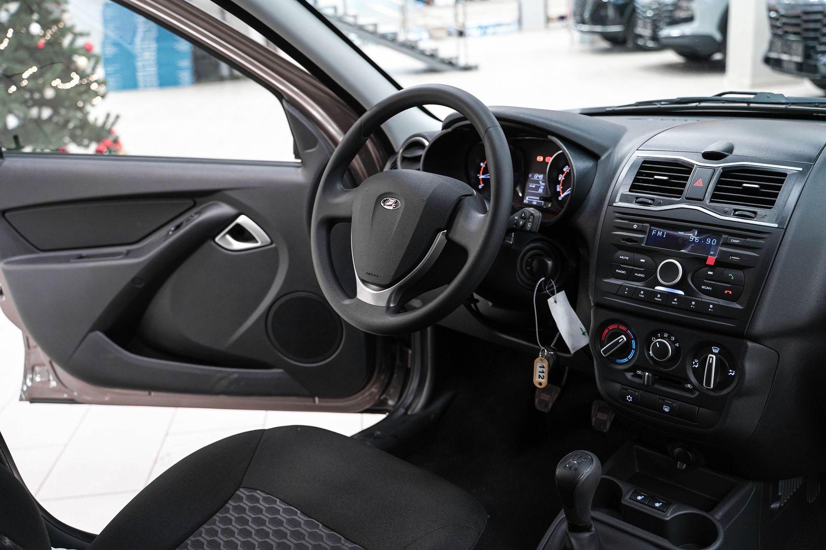 LADA (ВАЗ) Granta 2024, серый, ДЦ Орехово