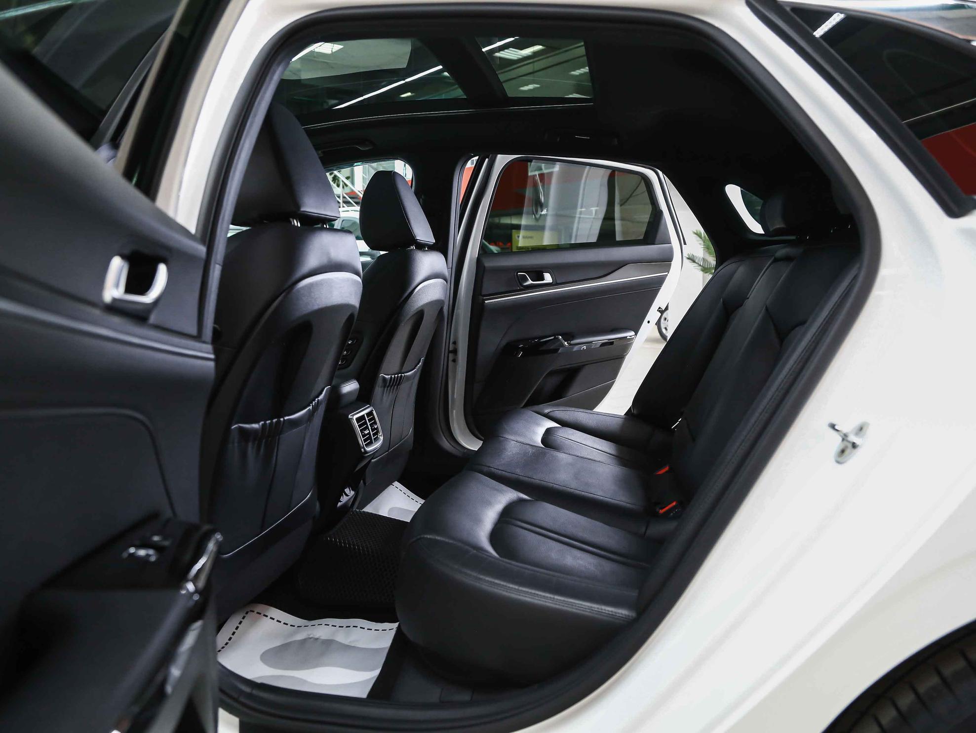 Kia K5 2020, белый, ДЦ Орехово