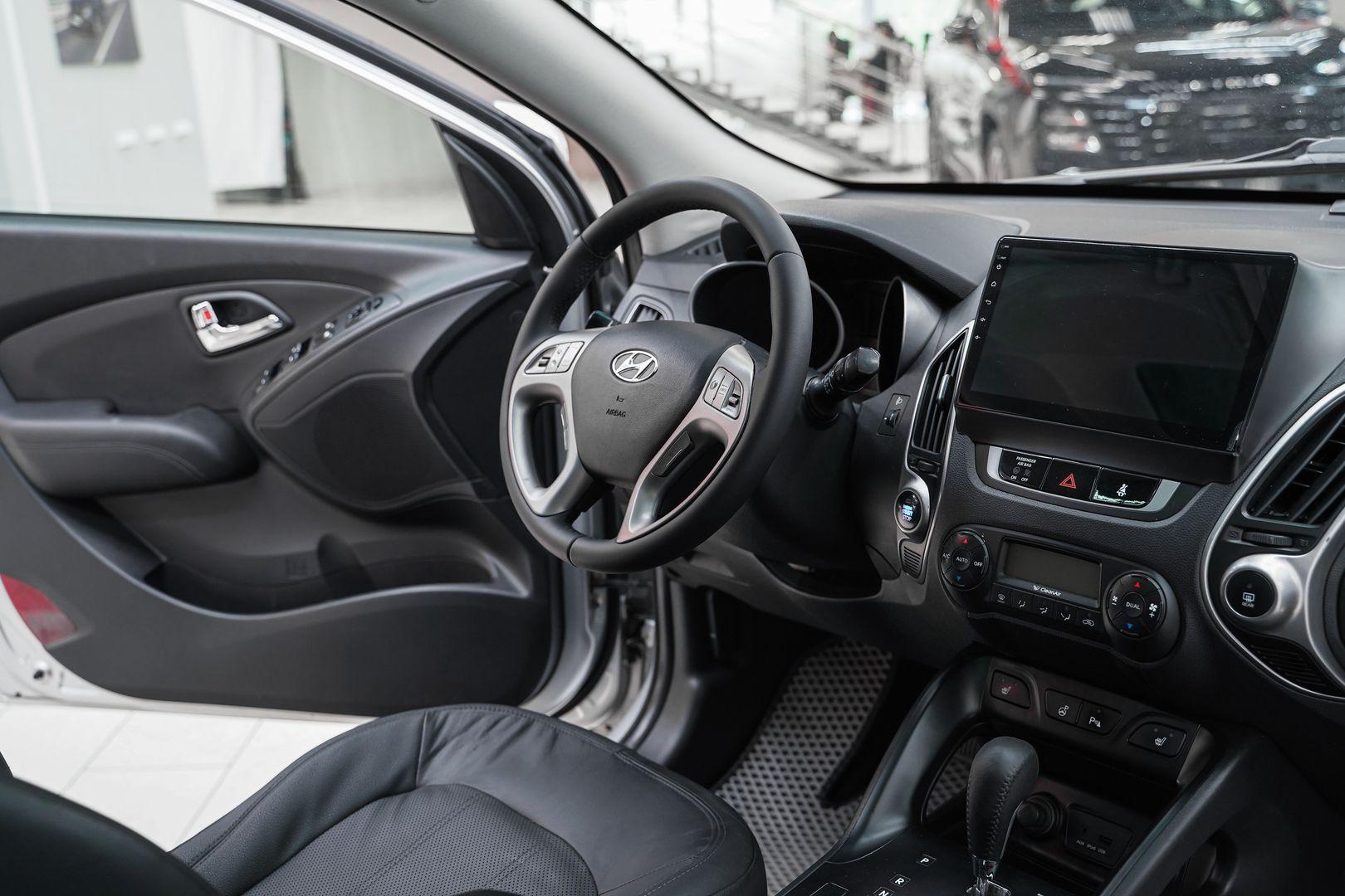 Hyundai ix35 2011, серебряный, ДЦ Орехово