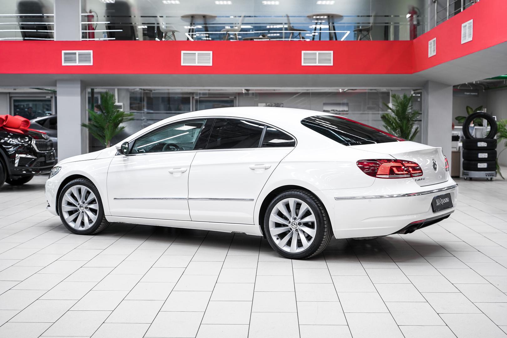 Volkswagen Passat CC 2013, белый, ДЦ Орехово