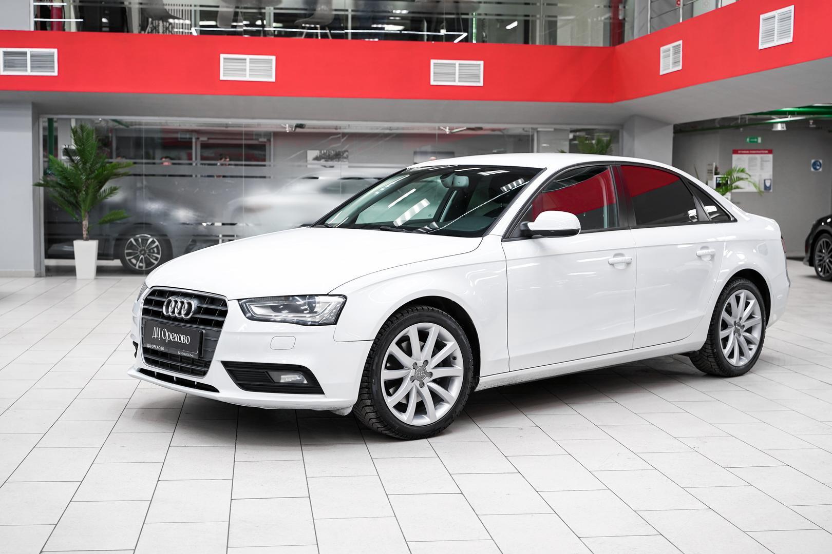 Audi A4 2015, белый, ДЦ Орехово