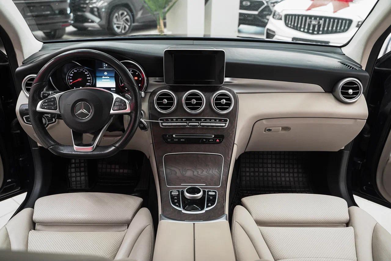 Mercedes-Benz GLC 2016, синий, ДЦ Орехово