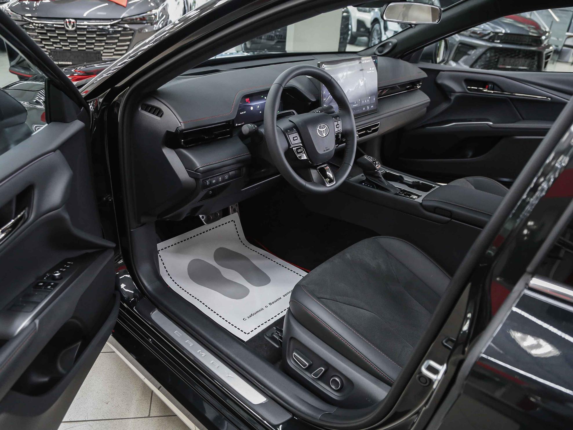 Toyota Camry 2026, черный, ДЦ Орехово