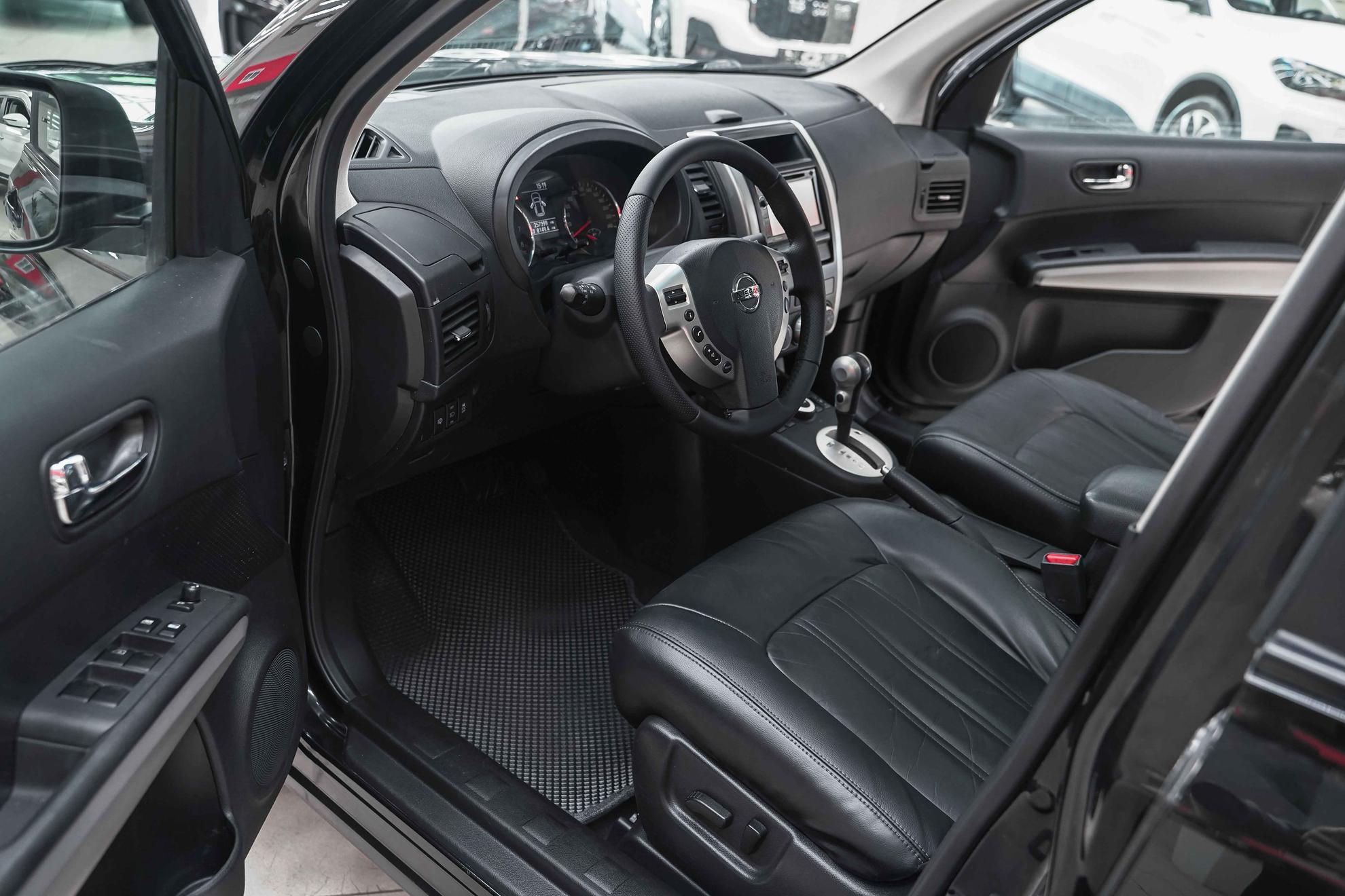 Nissan X-Trail 2011, черный, ДЦ Орехово