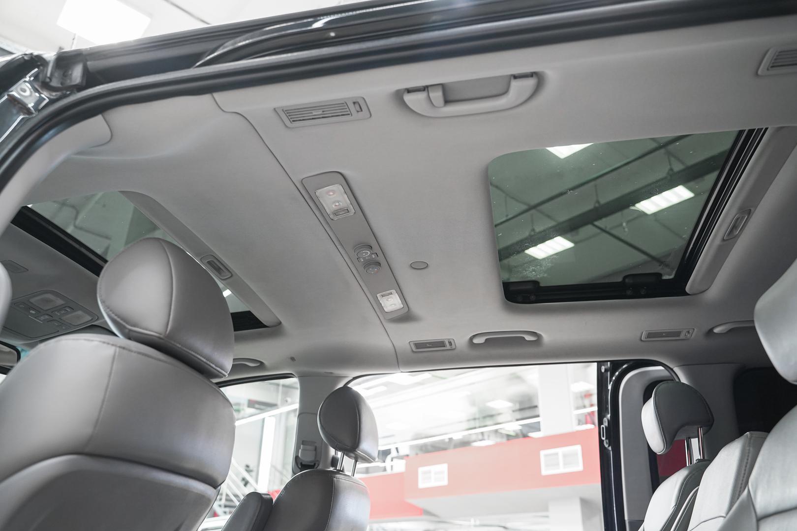 Hyundai Grand Starex 2012, черный, ДЦ Орехово