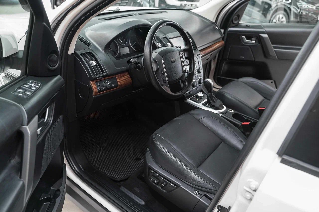 Land Rover Freelander 2010, белый, ДЦ Орехово