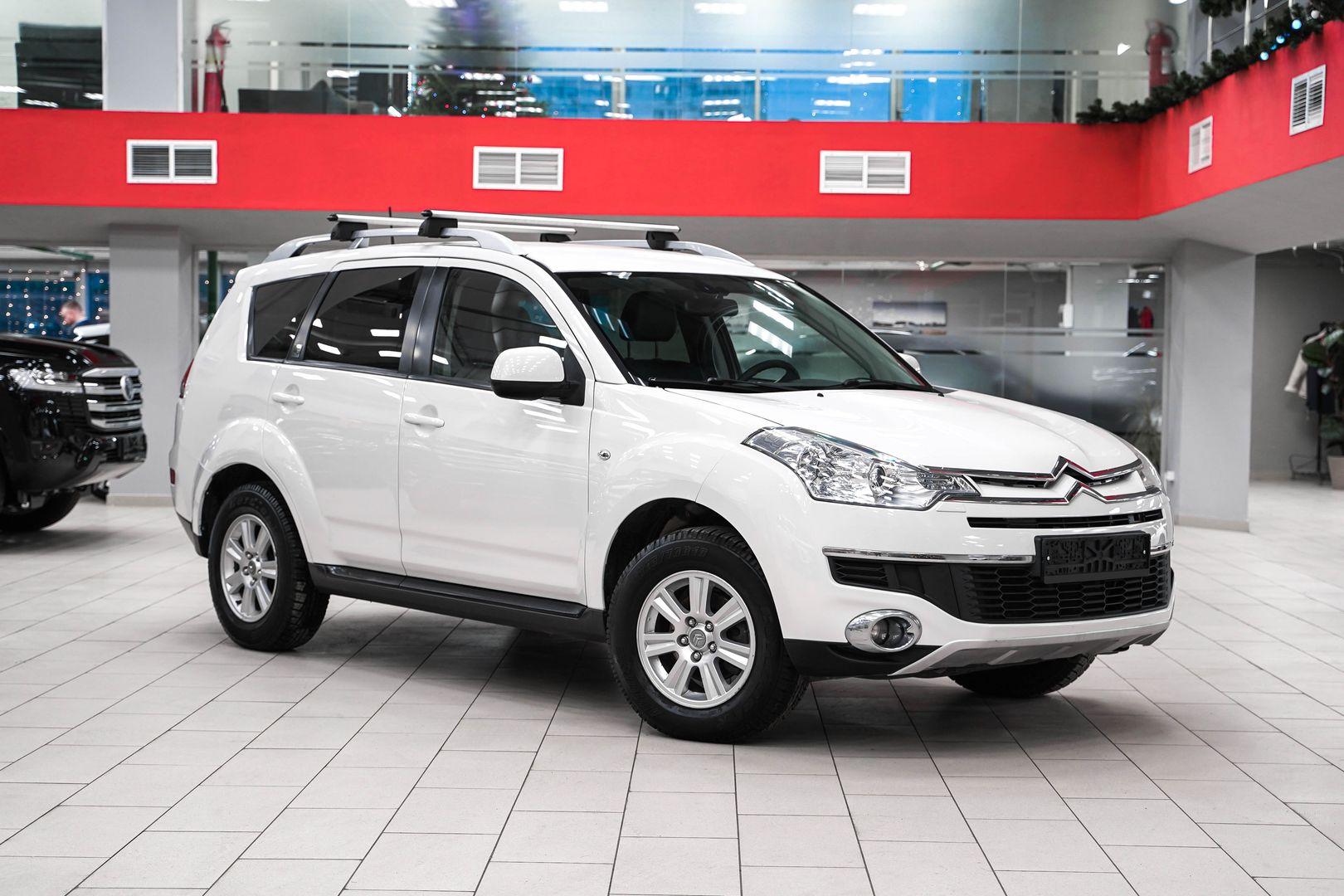 Citroen C-Crosser 2012, белый, ДЦ Орехово