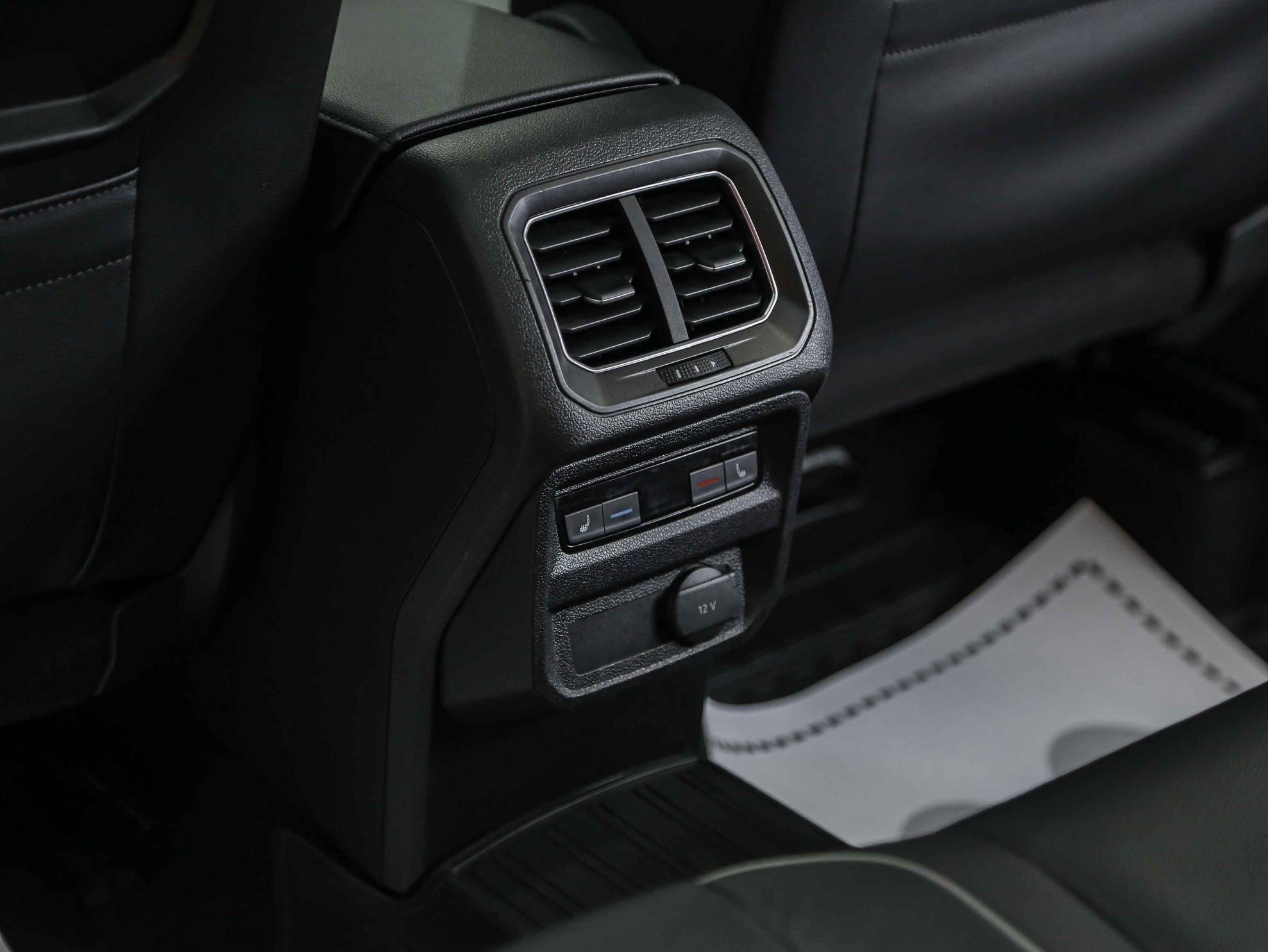 Volkswagen Tiguan 2017, черный, ДЦ Орехово