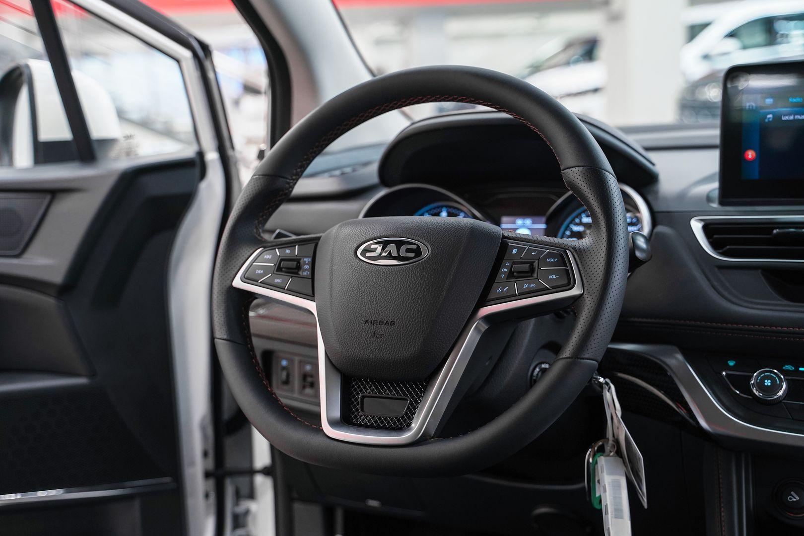 JAC JS3 2024, белый, ДЦ Орехово