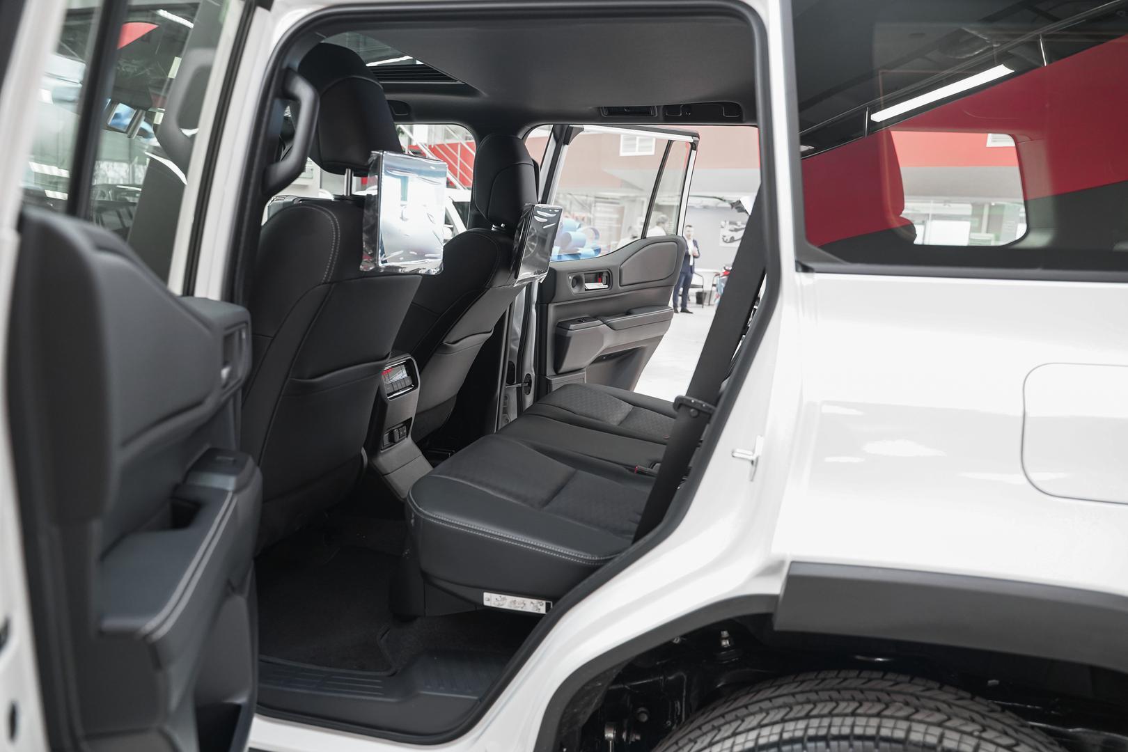Toyota Land Cruiser Prado 2025, белый, ДЦ Орехово