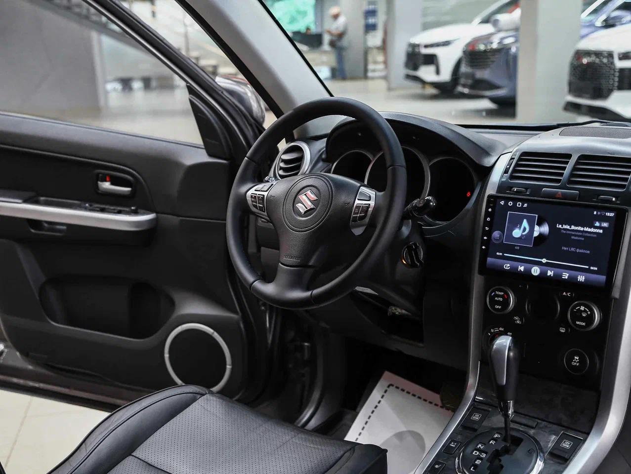 Suzuki Grand Vitara 2013, серый, ДЦ Орехово