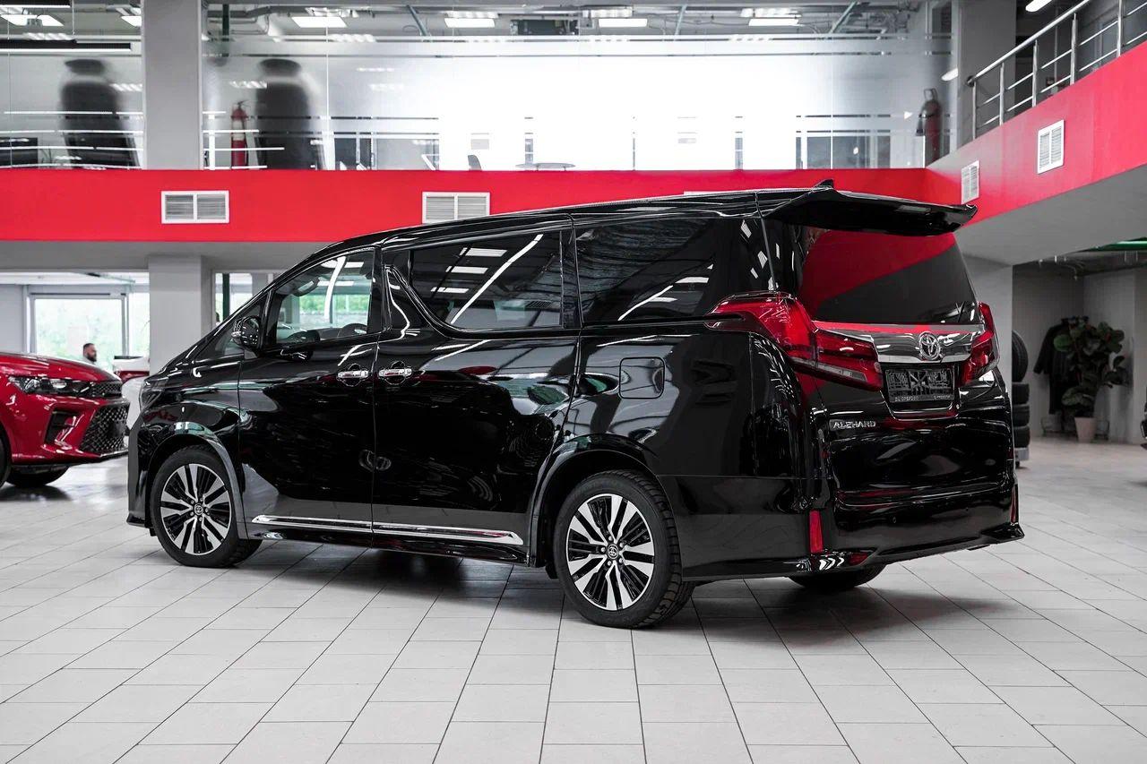 Toyota Alphard 2019, черный, ДЦ Орехово