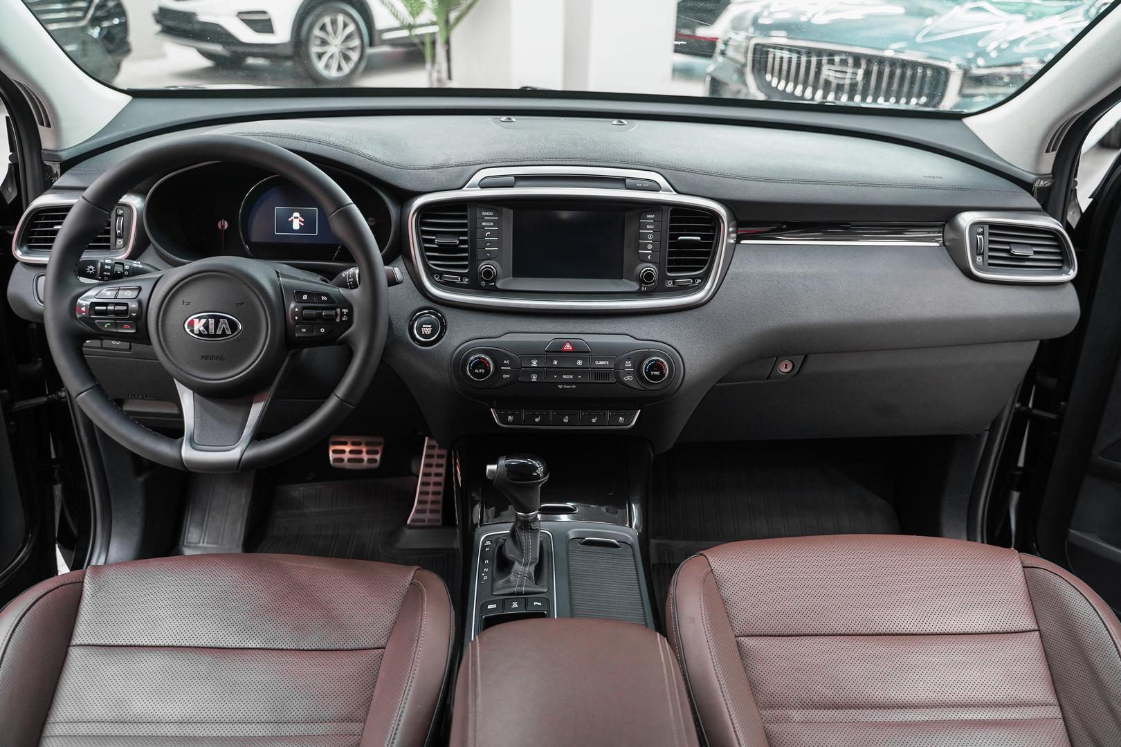Kia Sorento 2017, черный, ДЦ Орехово