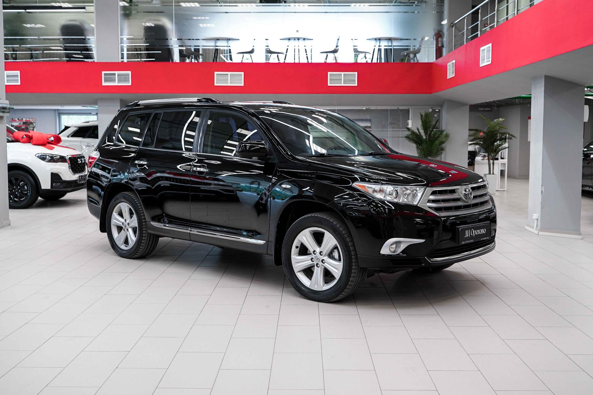 Toyota Highlander 2012, черный, ДЦ Орехово